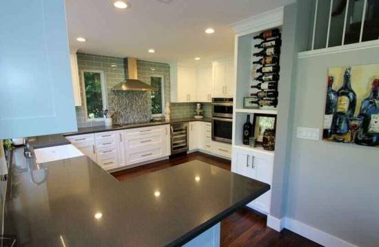 G Shaped Kitchen